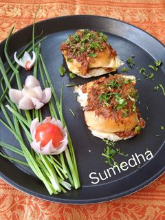 मसाला पाव (masala pav recipe in marathi) रेसिपी चे मुख्य फोटो