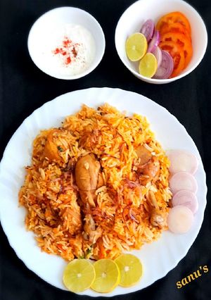 A picture of Hydrabadi Chicken Biryani.