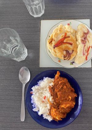 Una foto de Pollo al curry riquísimo