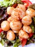 Salad Cồi Sò Điệp Áp Chảo
