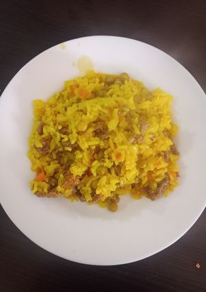 Una foto de Arroz amarillo