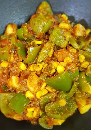 A picture of Aalu shimla mirch corn recipe.