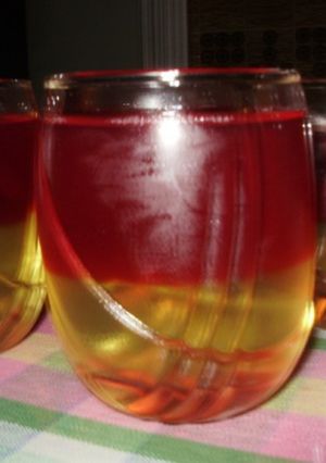 Φωτογραφία της συνταγής Πολύχρωμο ζελέ με γάλα