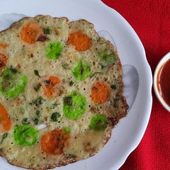 A picture of Polka dots cheela.