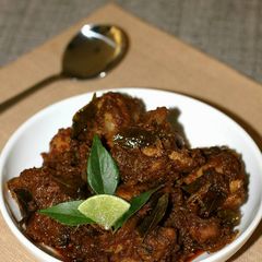 A picture of Chicken Dry Roast.