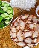 Bánh tráng cuốn thịt ram nước dừa