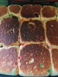 Foto resep 32. Cinnamon Fruit Bread (Roti Kayu Manis Buah Kering)