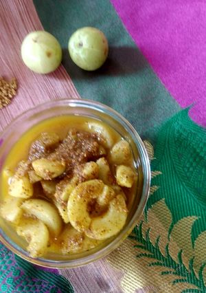 આમળાં મેથીનું અથાણું (Amla & methi aachar in Gujarati) રેસીપી મુખ્ય ફોટો