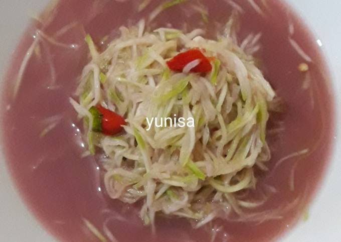 Bagaimana cara buat Rujak serut mangga muda  sesuai selera