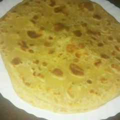 A picture of Chapatis.