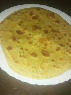 A picture of Chapatis.