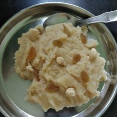 A picture of Suji Halwa.
