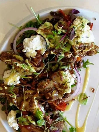 Easy Steps Prepare|Recipe} Halloumi Courgette Salad, Can Pamper Your Tongue