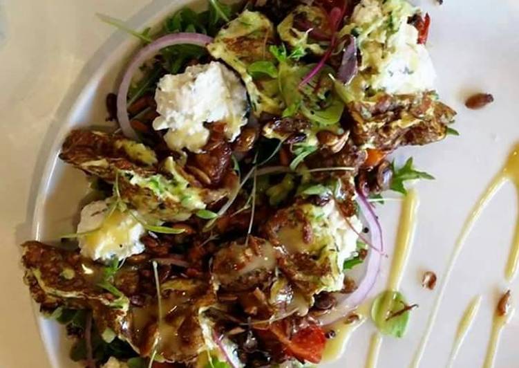 How to Make Award-winning Halloumi Courgette Salad