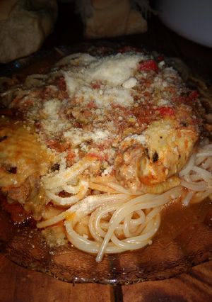 Una foto de Spaghetti con tuco de pollo