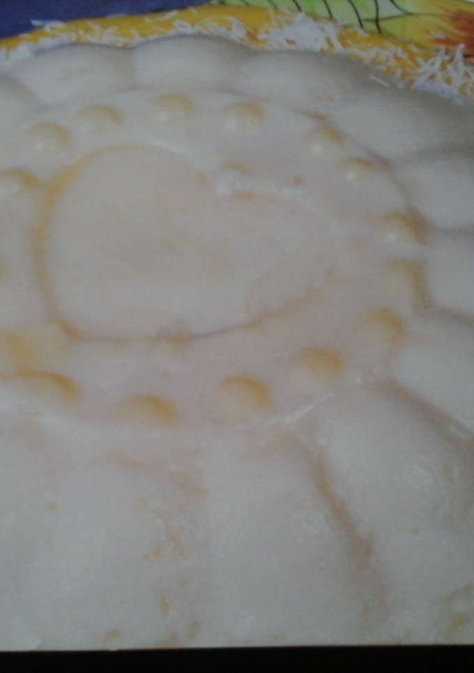 Una foto de Babarois de coco con salsa de mango 