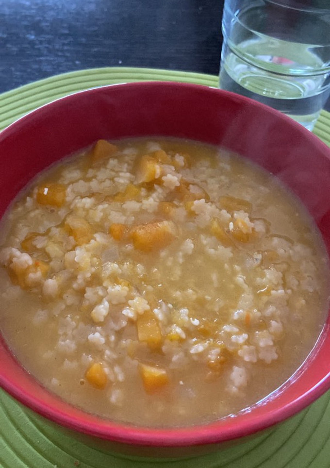 Una foto de Sopa de calabaza y queso azul