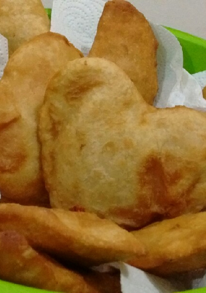 Una foto de Quesadillas fritas de champiñones con elotes ✨💕 para el amor 💕