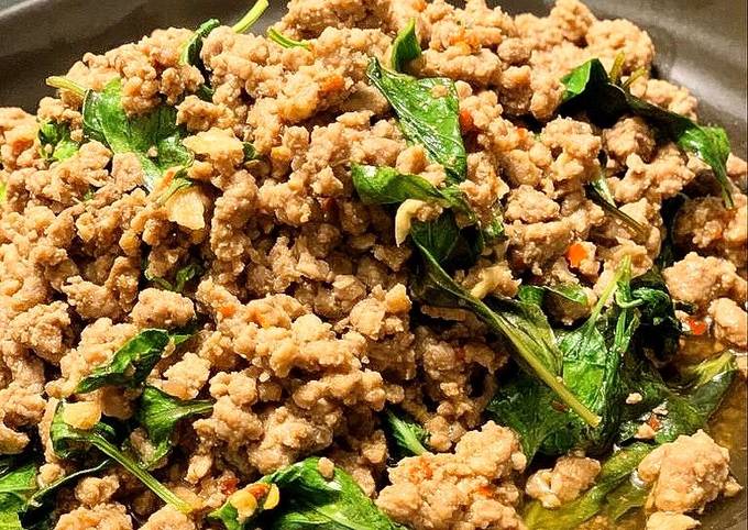 Recipe of Homemade Thai Stir fry beef with basil leaves. กระเพราเนื้อสับ
