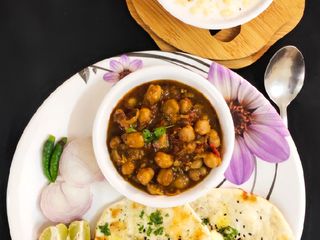 नान इन माइक्रोवेव (naan in microwave recipe in Hindi)