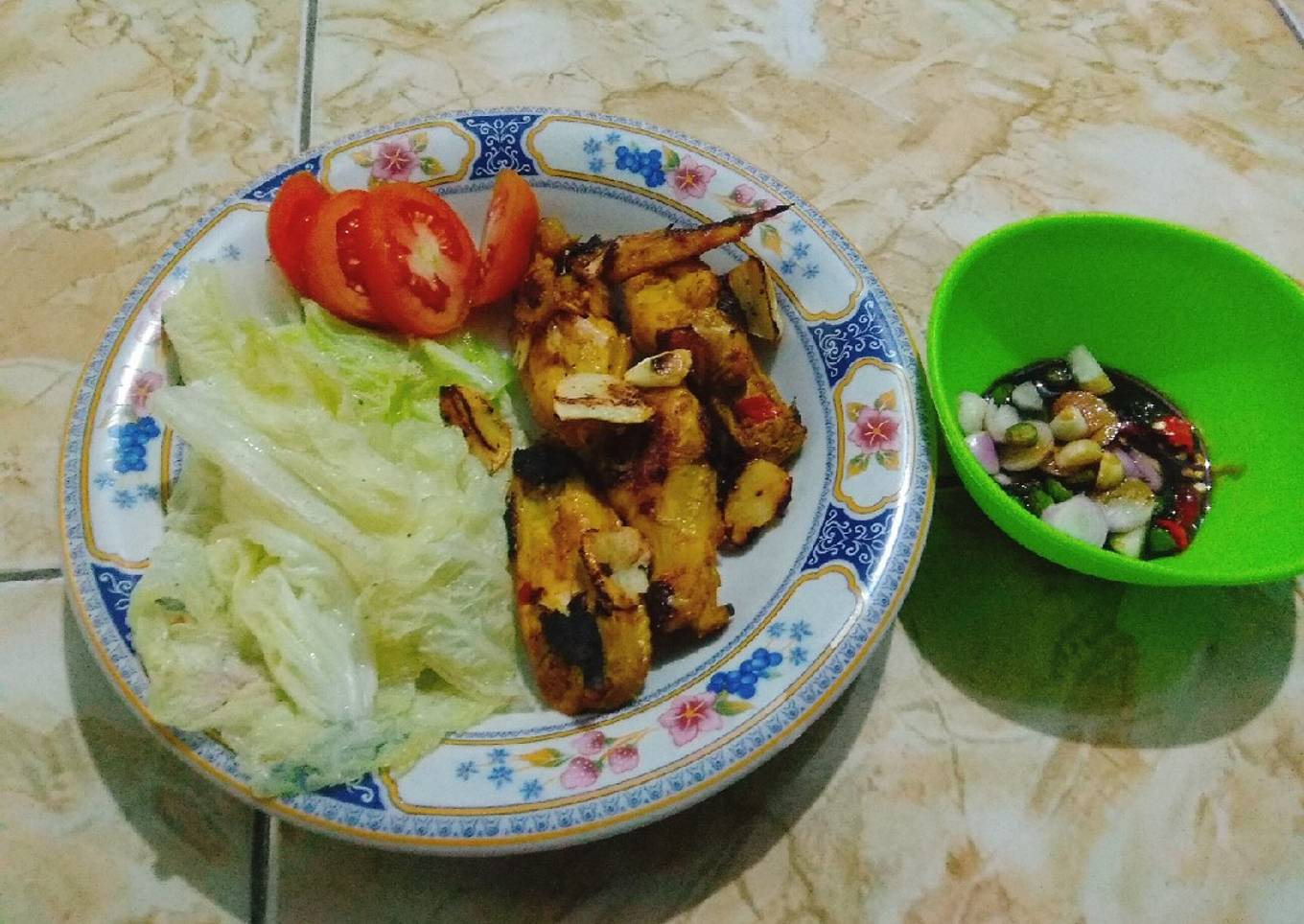 Ayam panggang bumbu rujak seadanya
