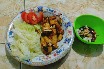Cara Buat Ayam panggang bumbu rujak seadanya Ekonomis