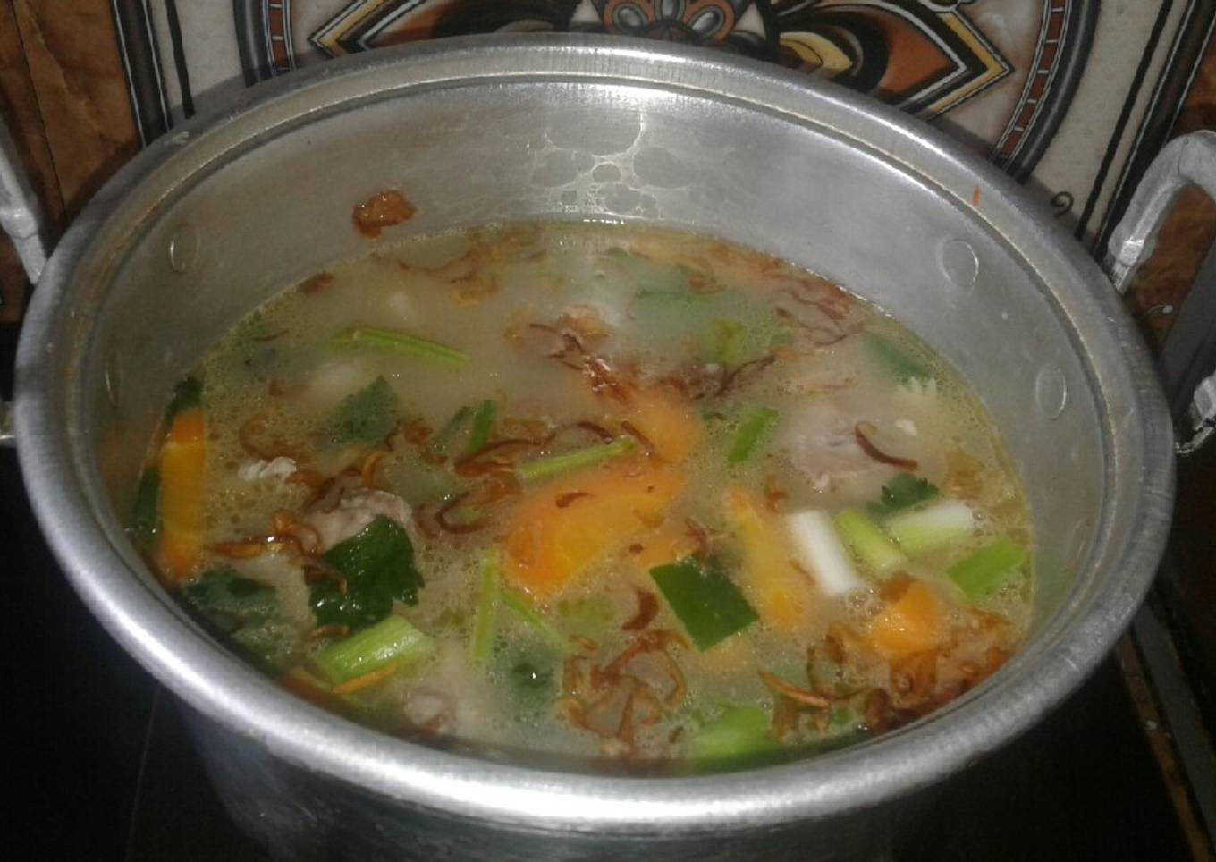 Sop ceker dan kepala ayam sederhana