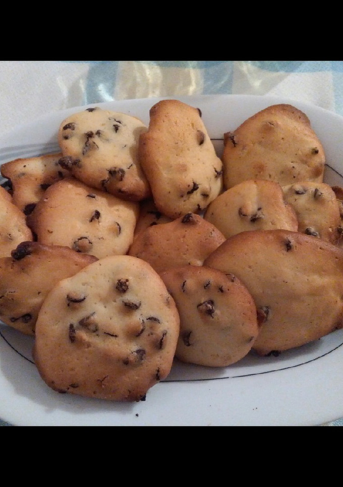 Una foto de Galletas de coco y chocolate sin lácteos