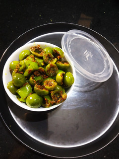 ગુંદા નો સંભારો (Gunda Sambharo recipe in Gujarati) રેસીપી મુખ્ય ફોટો
