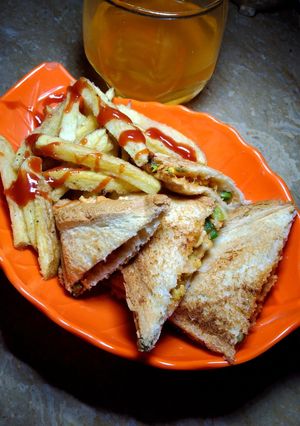 A picture of Potato corn sandwiches.