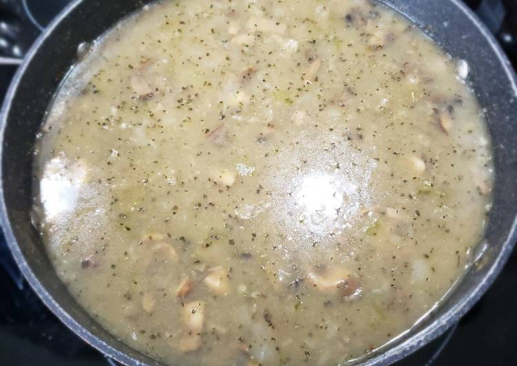 How to Make Favorite Mushroom Soup