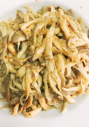 Hình của món Nấm bào ngư xào sả ớt (chay).