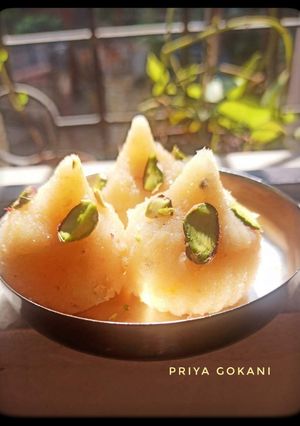 A picture of Coconut Kaju Modak.