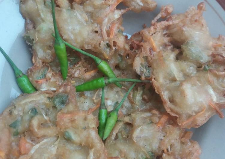 Resep Terbaru Bakwan sayur kriyuuuk..gurih nyoi Sedap