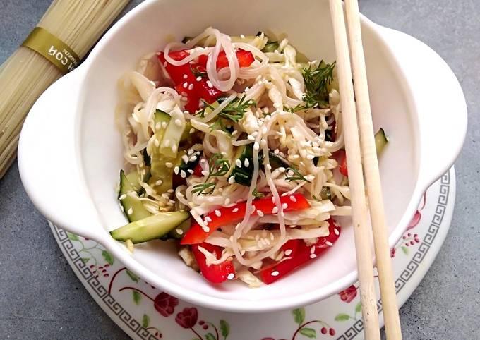 Салат с рисовой лапшой и овощами пошаговый рецепт с фото