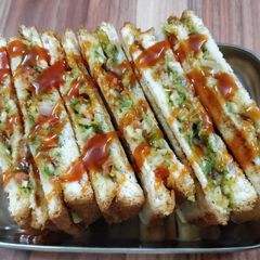 A picture of Veg grilled Mayo sandwich.