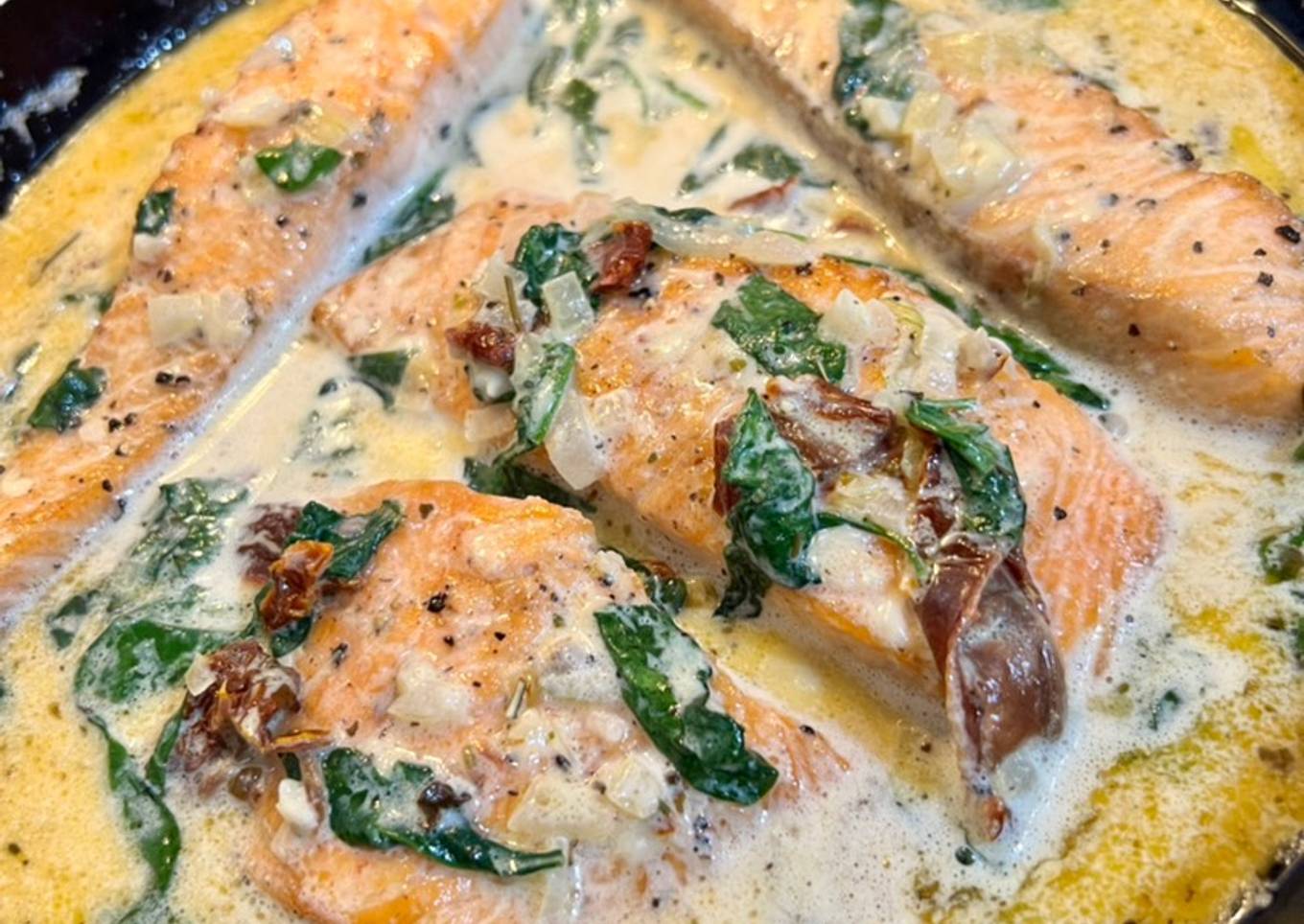 Creamy Garlic Tuscan Salmon