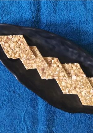 A picture of Peanut chikki.