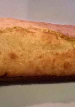 Una foto de Torta fácil cobertura con avena y canela