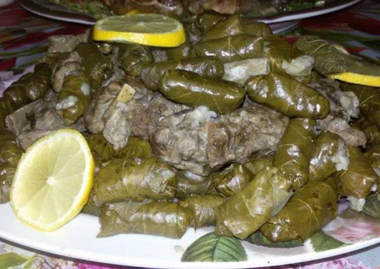 ورق عنب مع لحم خروف