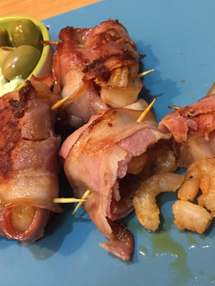 Una foto de •Camarones con tocino Método Grez•