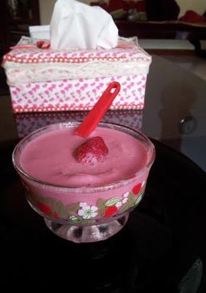 A picture of Strawberry-Ice cream.