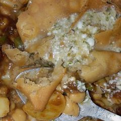 A picture of Samosa chat.