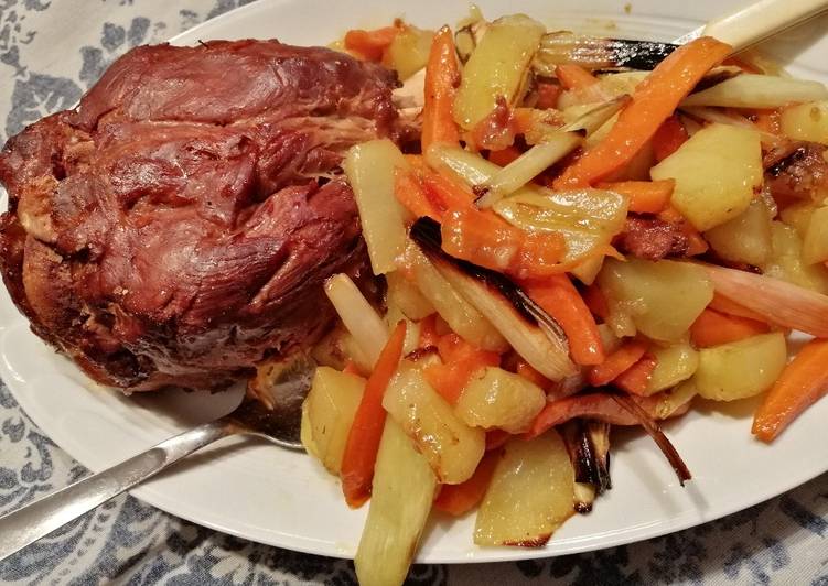 How to Prepare Favorite Stinco alla birra con verdure miste