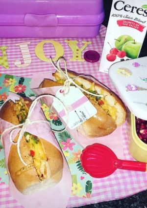 A picture of Minni chicken subs for lunch boxes.