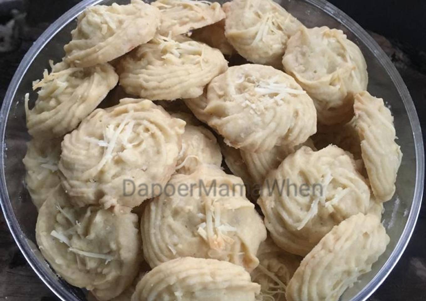 Kue Sagu Keju