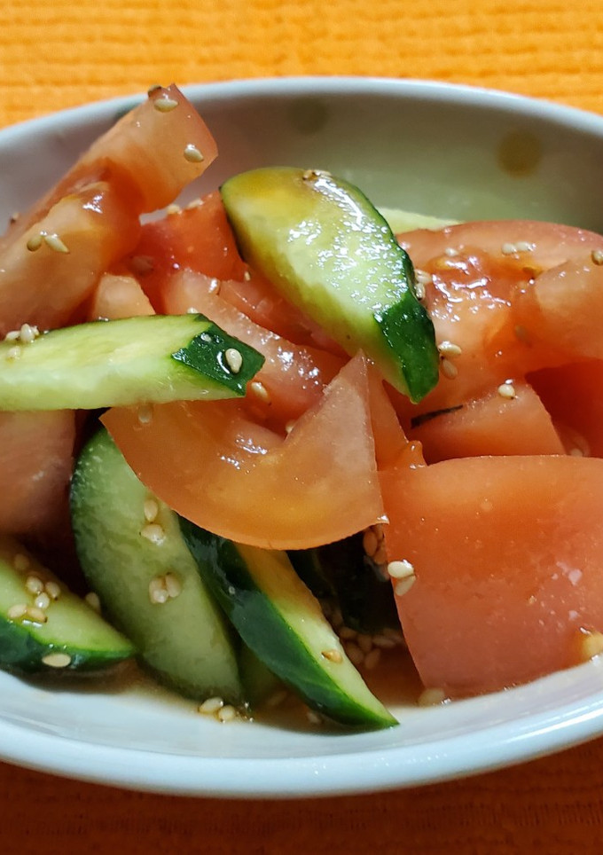 A picture of Cucumber and Tomato Noodle Dressing Salad.
