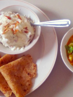 ફરાળી થાળી (Farali Thali Recipe In Gujarati) રેસીપી મુખ્ય ફોટો