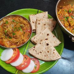 A picture of Papad Methi sabji.