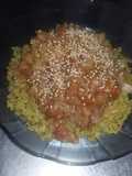 Arroz anisado con salsa de berenjena, tomate y repollo
